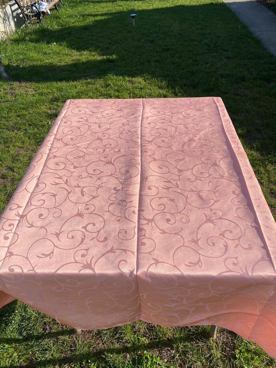 Fata masa 145x155 cm brocard somon