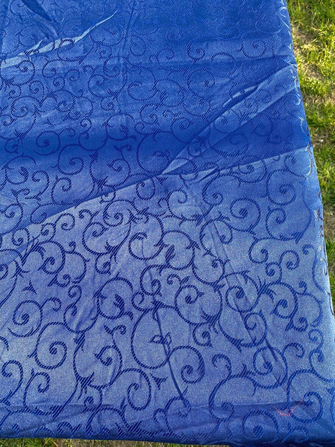 Fețe masă brocart bleumarin, model ”melci”