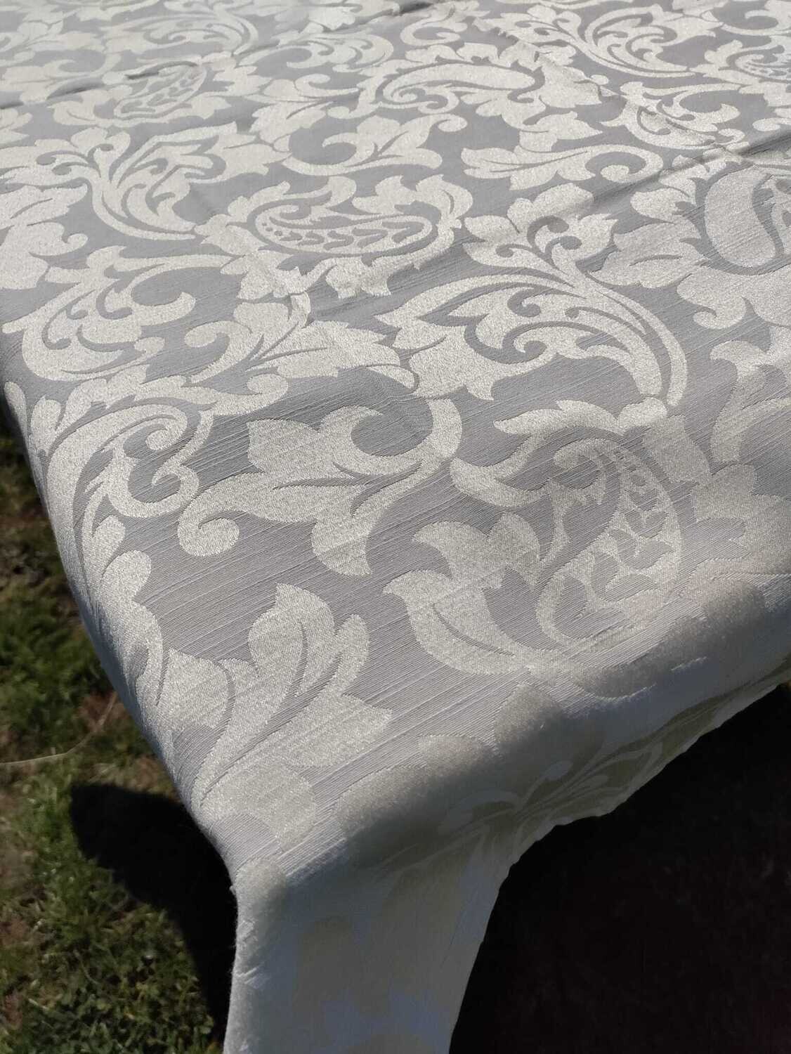 Fata masa damasc crem auriu
