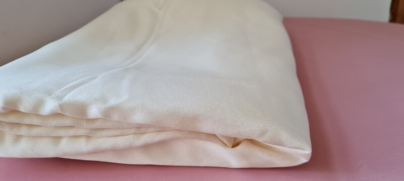 Fete masa brocart satinat ivory