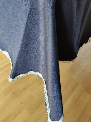 Fata de masă bleumarin cu dantelă