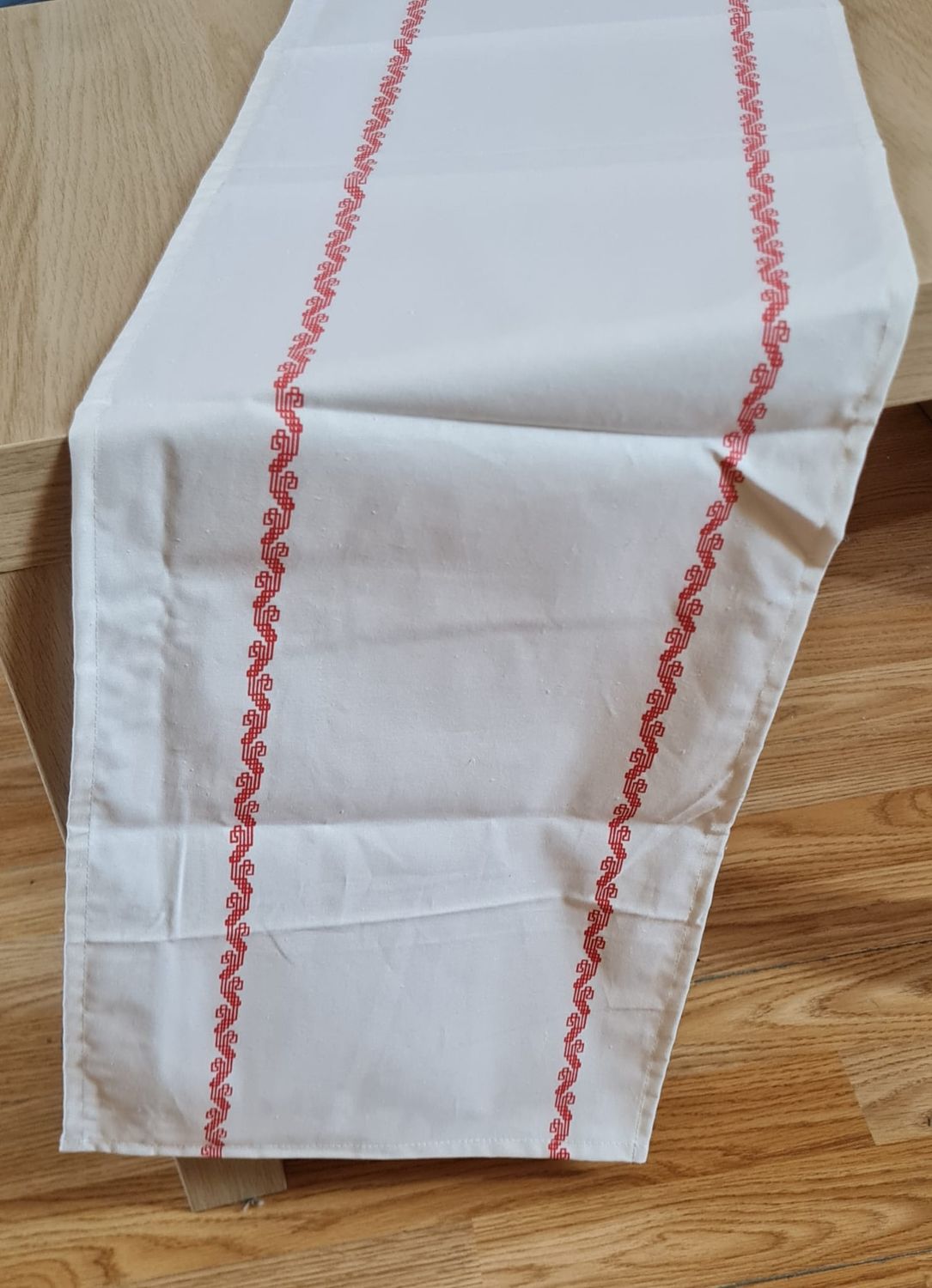Napron cu motive rustic - traditionale (30x155 cm)