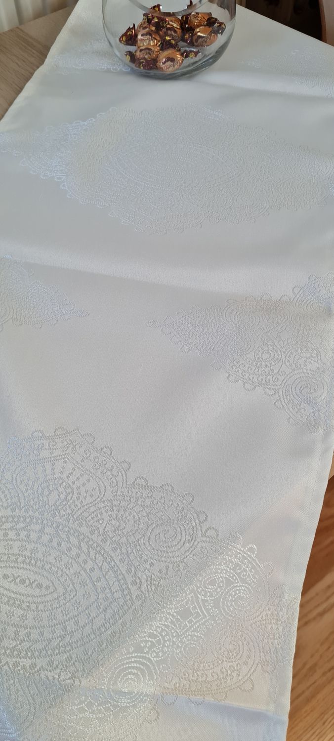 Traverse masa brocart ivory,  model hindus