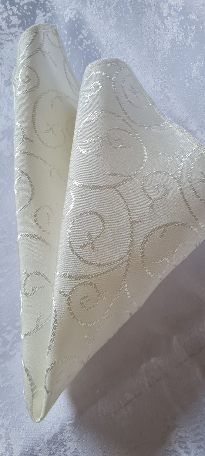 Servet brocart ivory, model melci mici