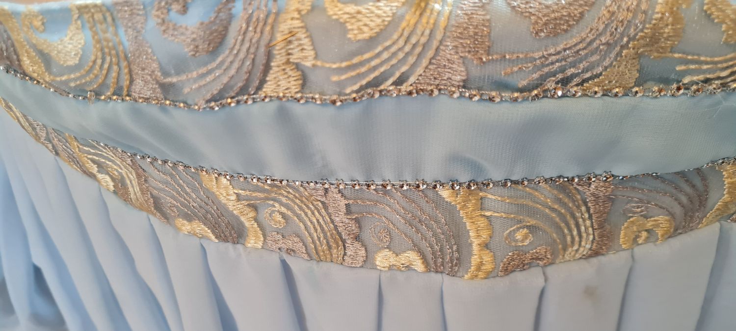 Fustă masă voal bleu cu dantelă și strasuri