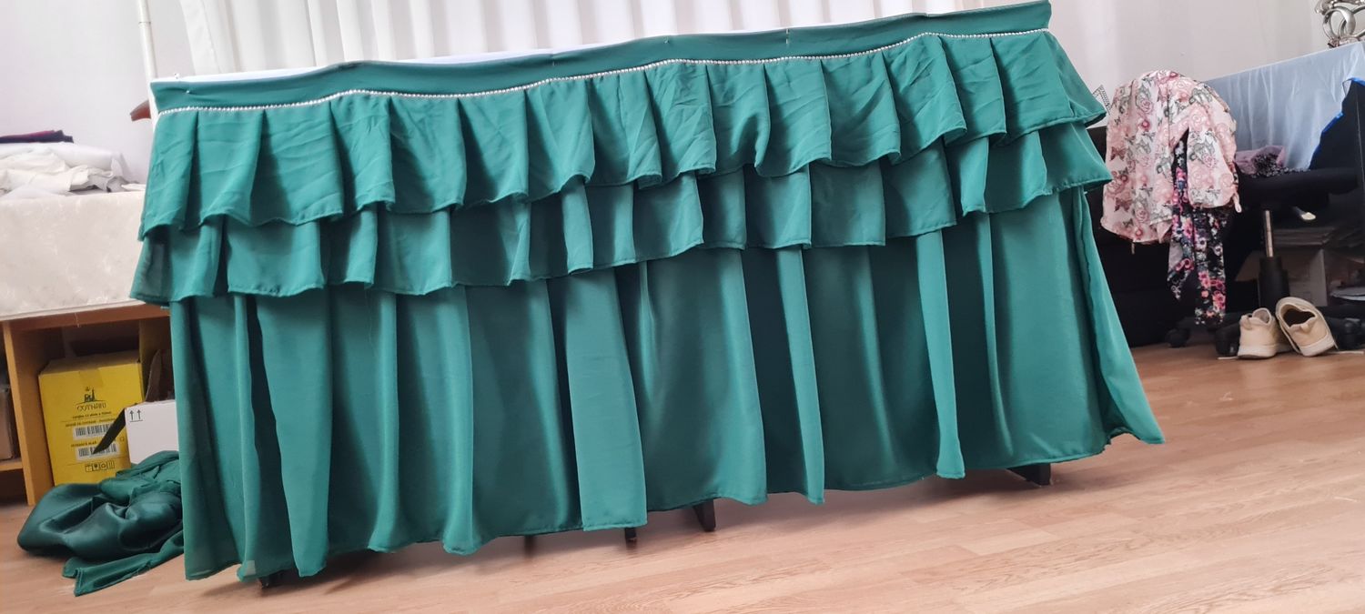 Fustă masă voal verde cu volane si strasuri