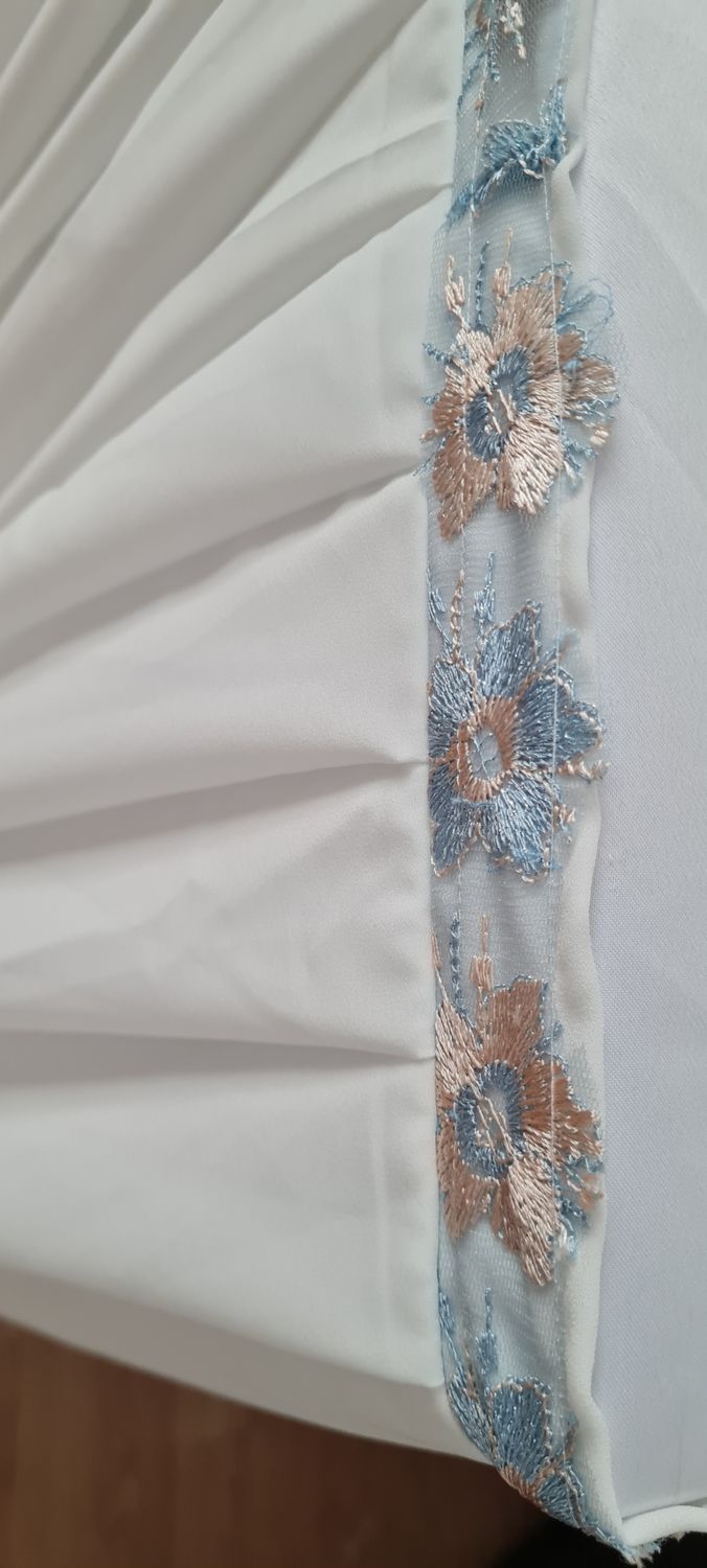 Fusta masa ivory cu accente bleu &amp; bej