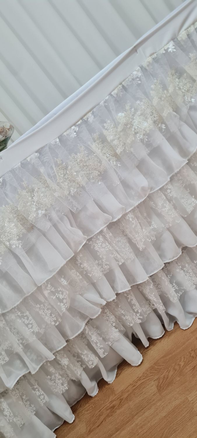 Fustă masă mode shabby-chic