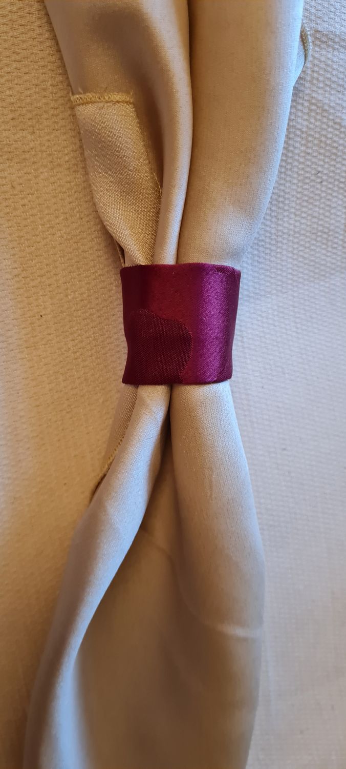 Inel textil brocart visiniu