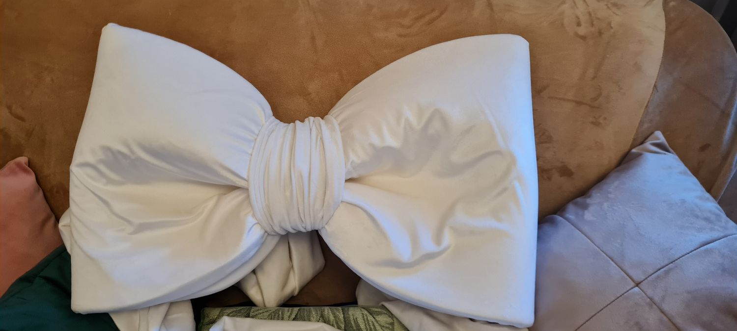 Fundă dublă decor , realizată din catifea