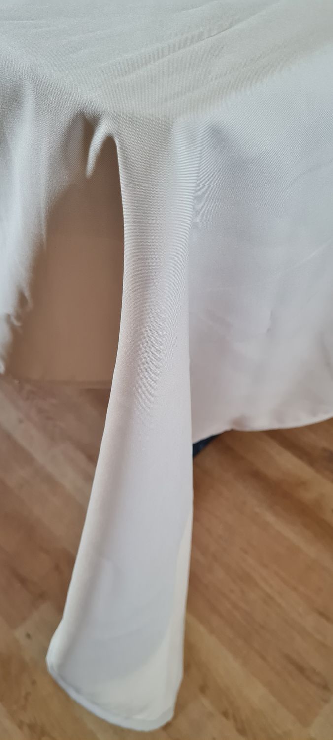 Față de masă minimat bej