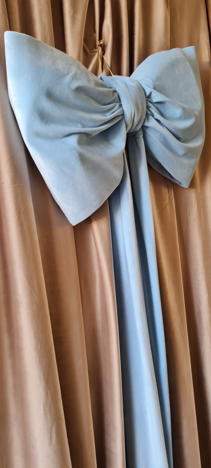 Fundă dublă decor , realizată din catifea