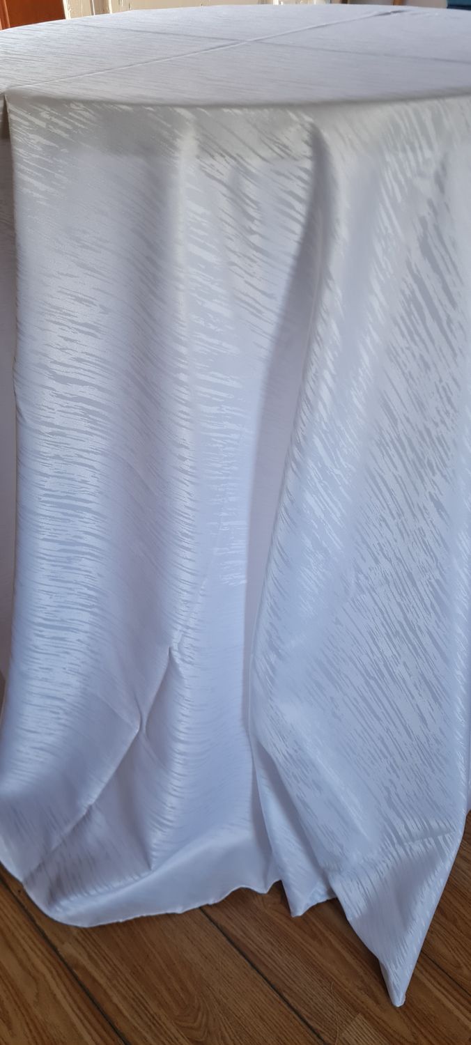 Față de masă  brocart dungi - alb