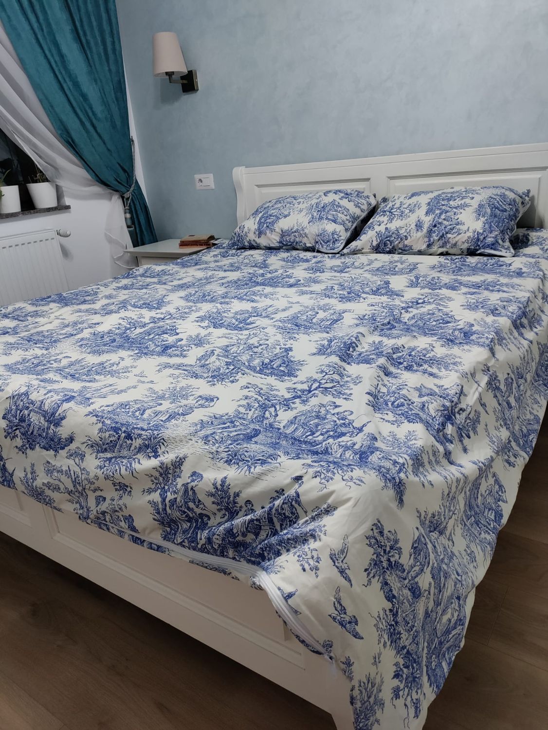 Lenjerie pat bumbac satinat Toile de Jouy- albastru