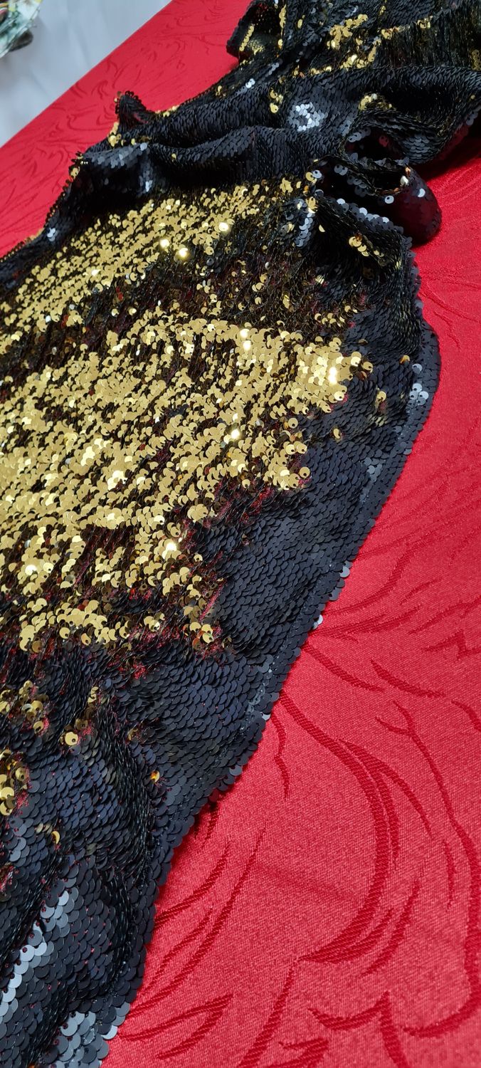 Traversă masă paiete reversibile negru si auriu