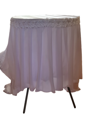 Fustă masă albă , voal și trandafiri 3D Fustă masă albă , voal și trandafiri 3D