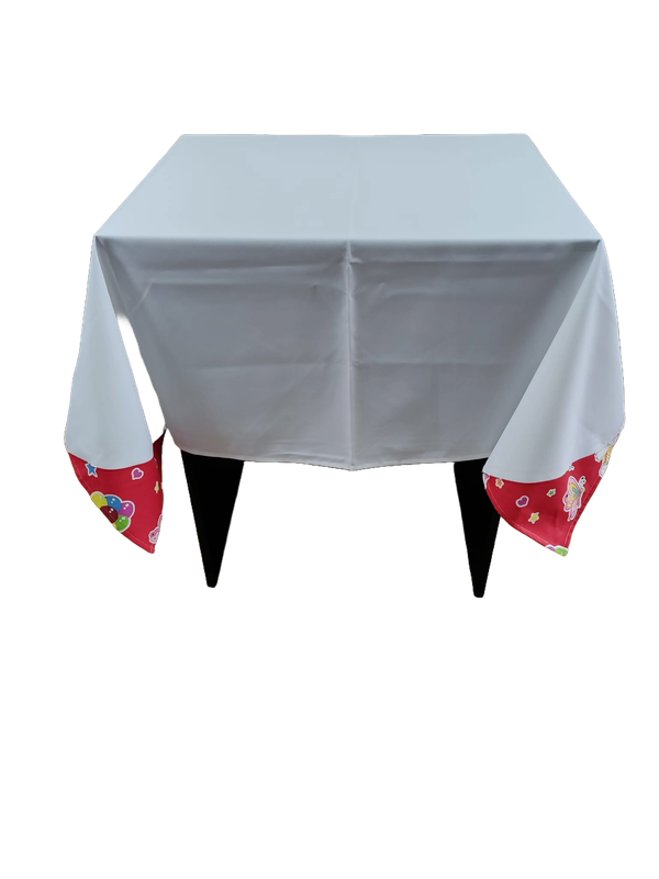 Față masă minimat alb și colțuri cu imprimeu Pascal (140x140 cm) Față masă minimat alb și colțuri cu imprimeu Pascal (140x140 cm)