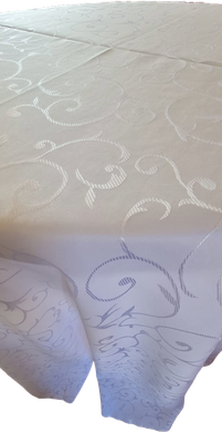 Față de masa  brocart alb, model melci mărime medie
