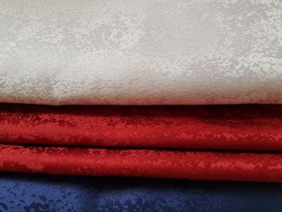 Feţe de masă brocart 100% poliester model marmura/ ape