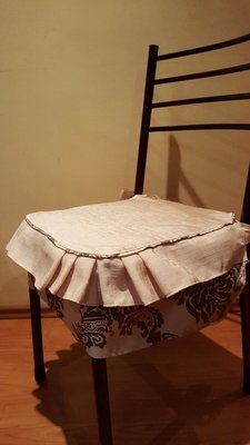 Husa sezut cu volanase