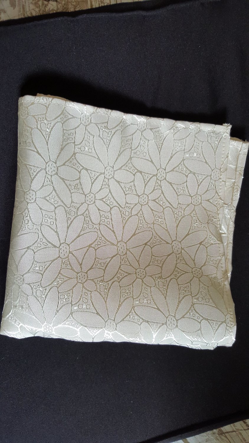 Servet 36x 36 cm brocart ivory flori