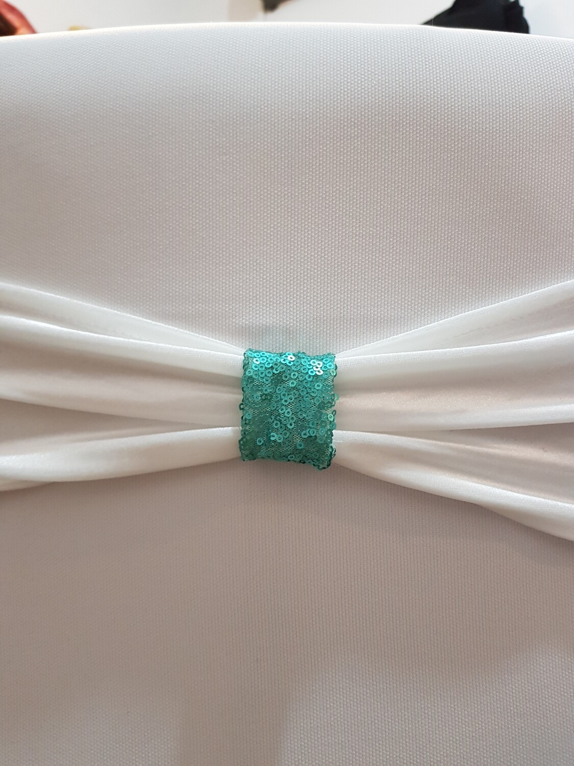 Benzi elastice catifea alba cu inel paiete turcoaz