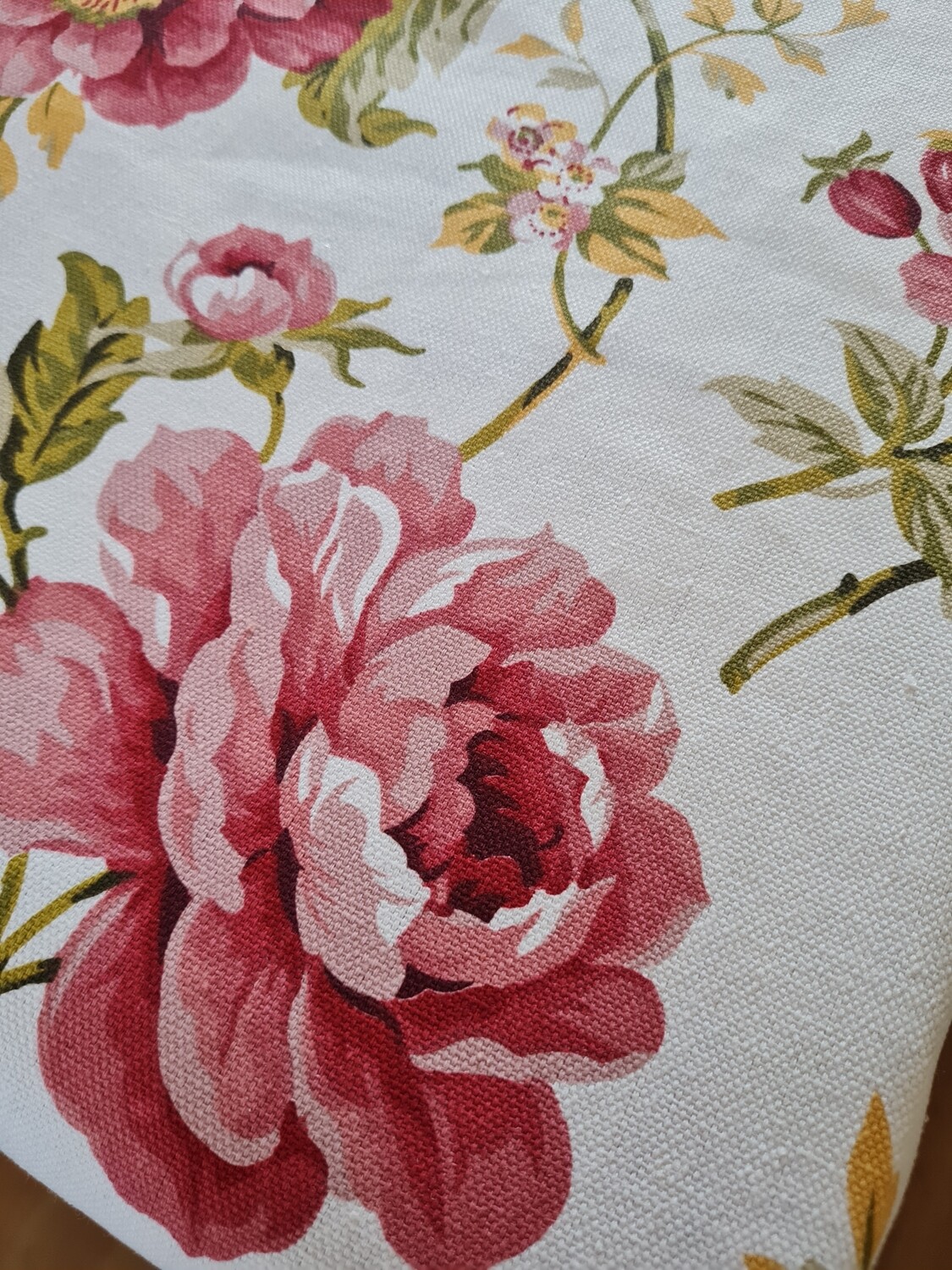 Fata masa bumbac imprimat model bujori