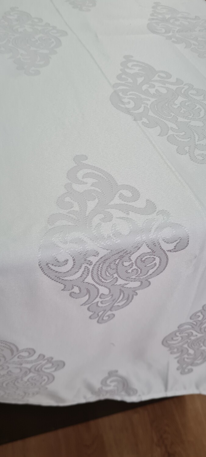 Fata masa  brocart ivory light model Spania