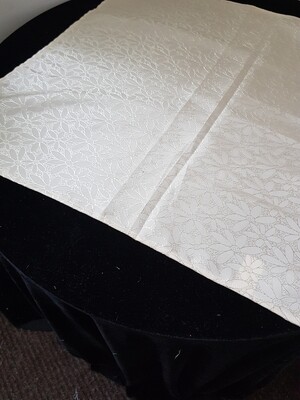 Napron 60x60 cm , brocart flori Napron 60x60 cm , brocart flori