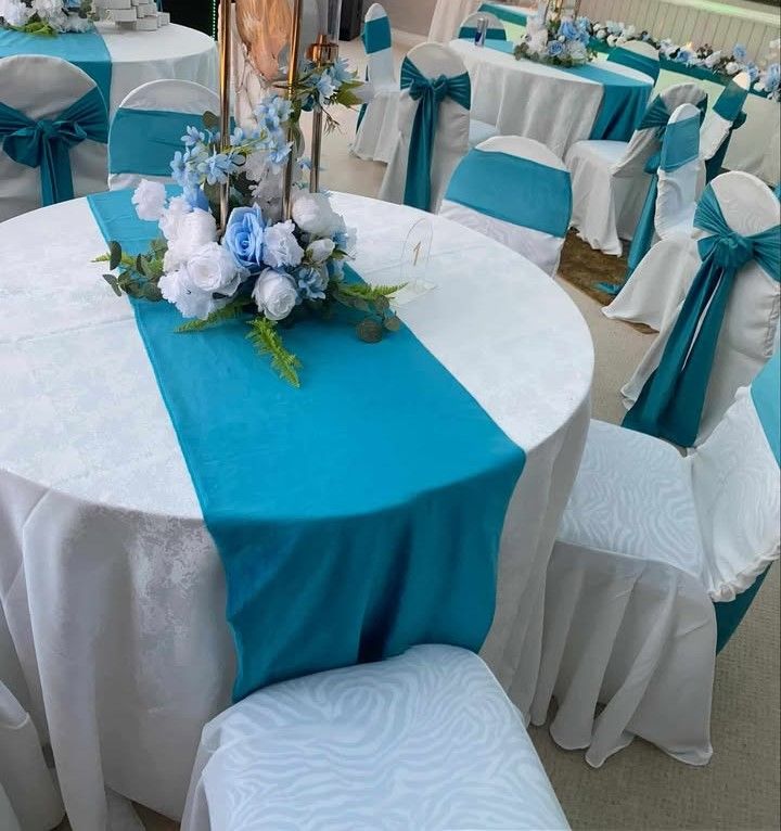 Huse ivory pentru  scaun restaurant cu spătar rotund