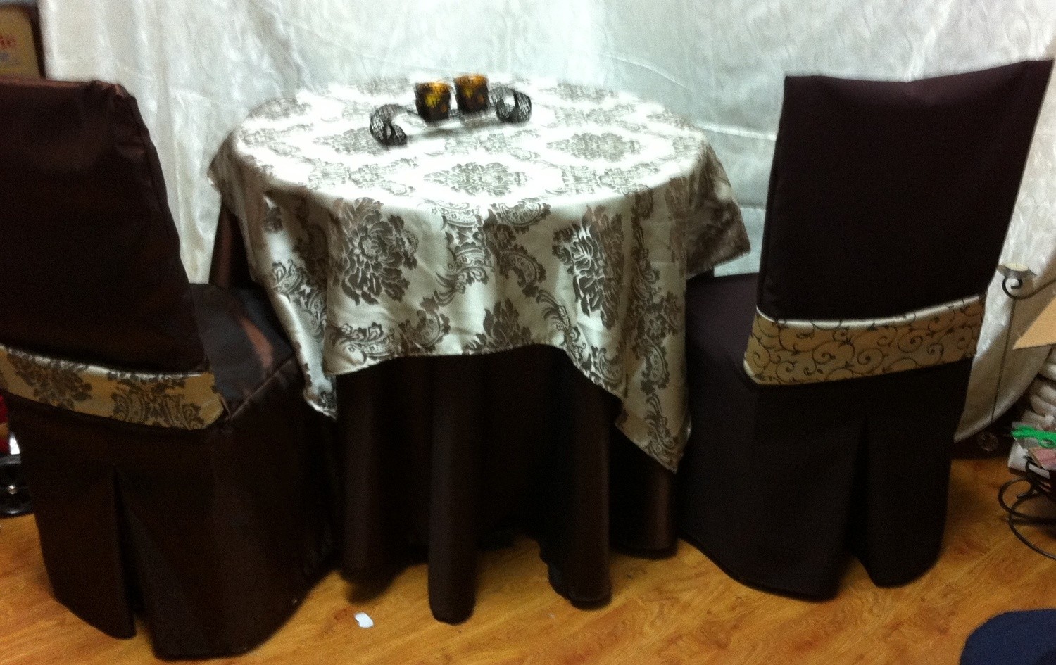 Husa personalizata model "randunica"