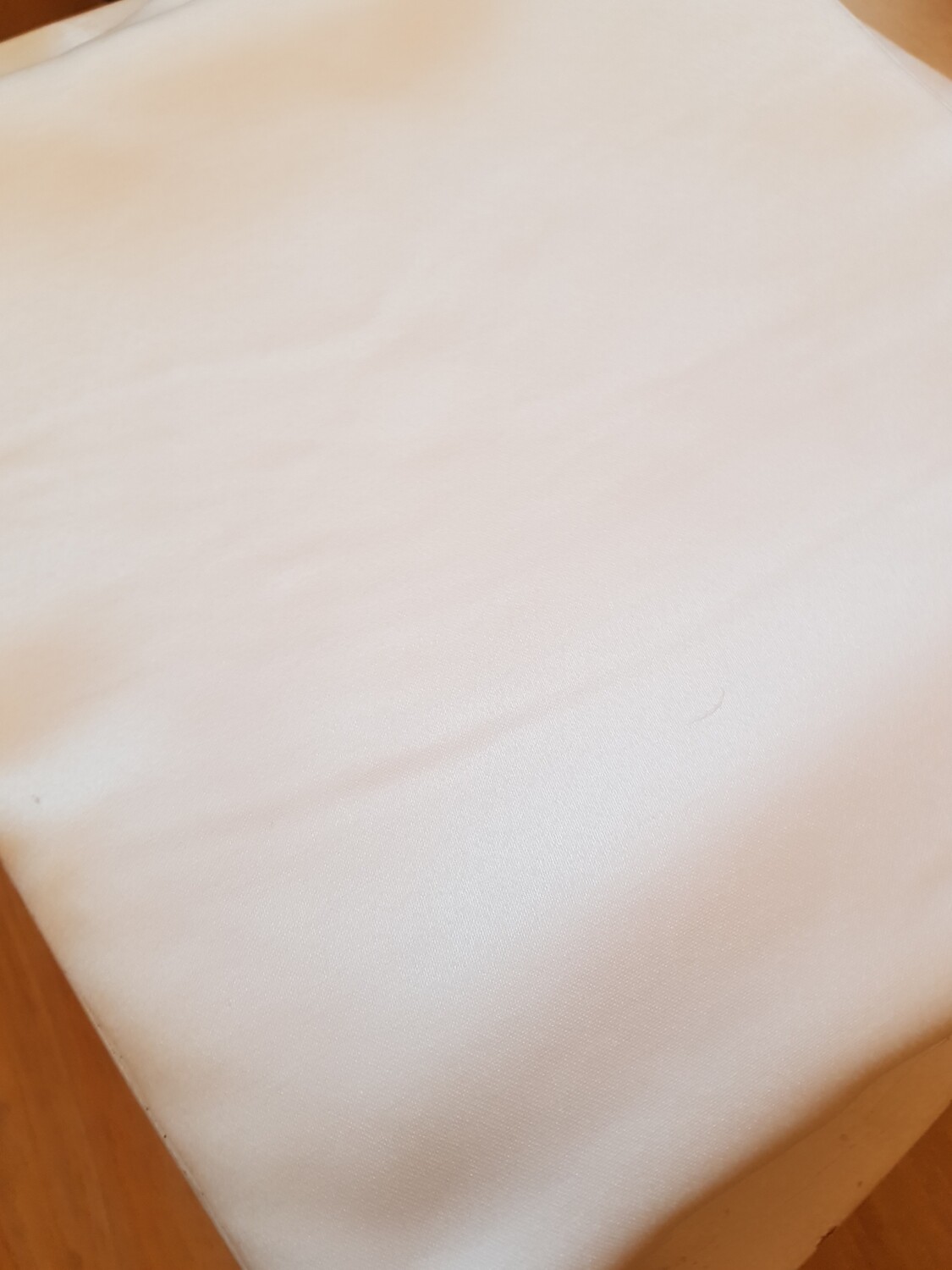 Față de masă 115x225 cm damasc ivory fără model