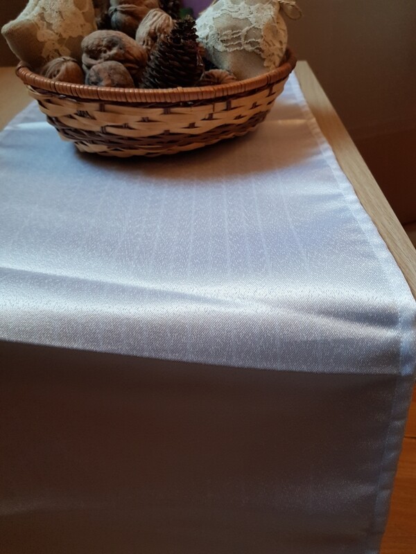 Traversa masa 30x210 cm brocart alb