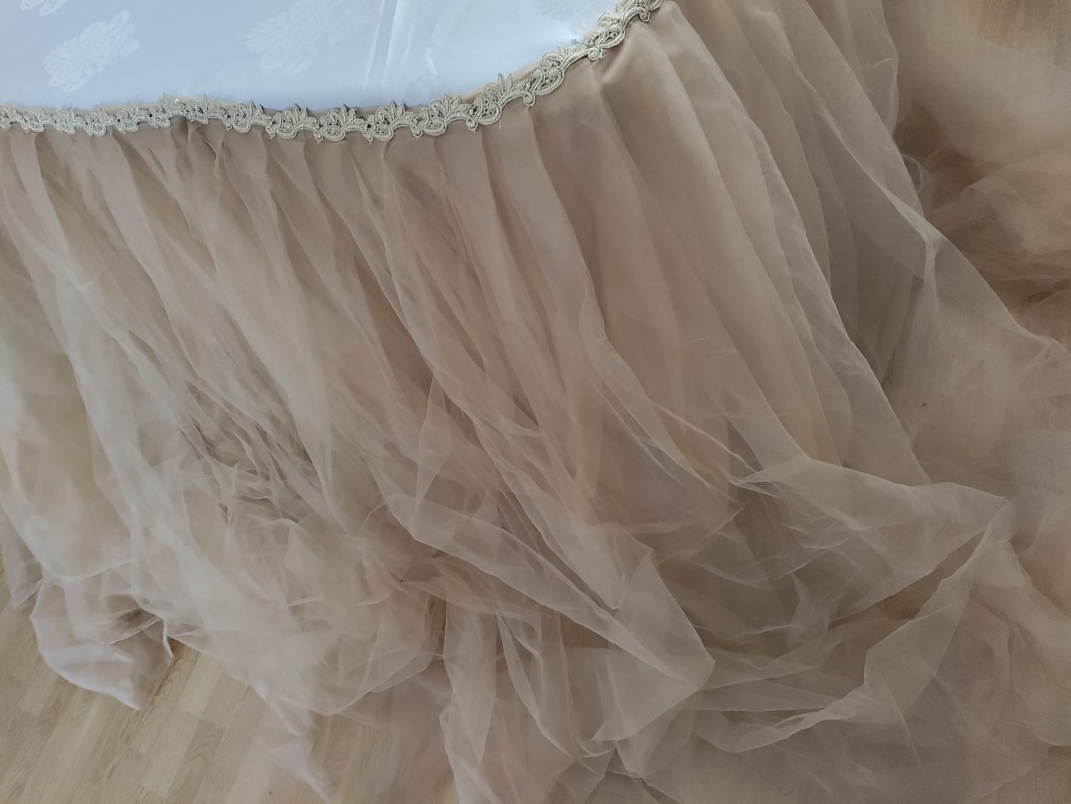 Fustă masă tulle bej