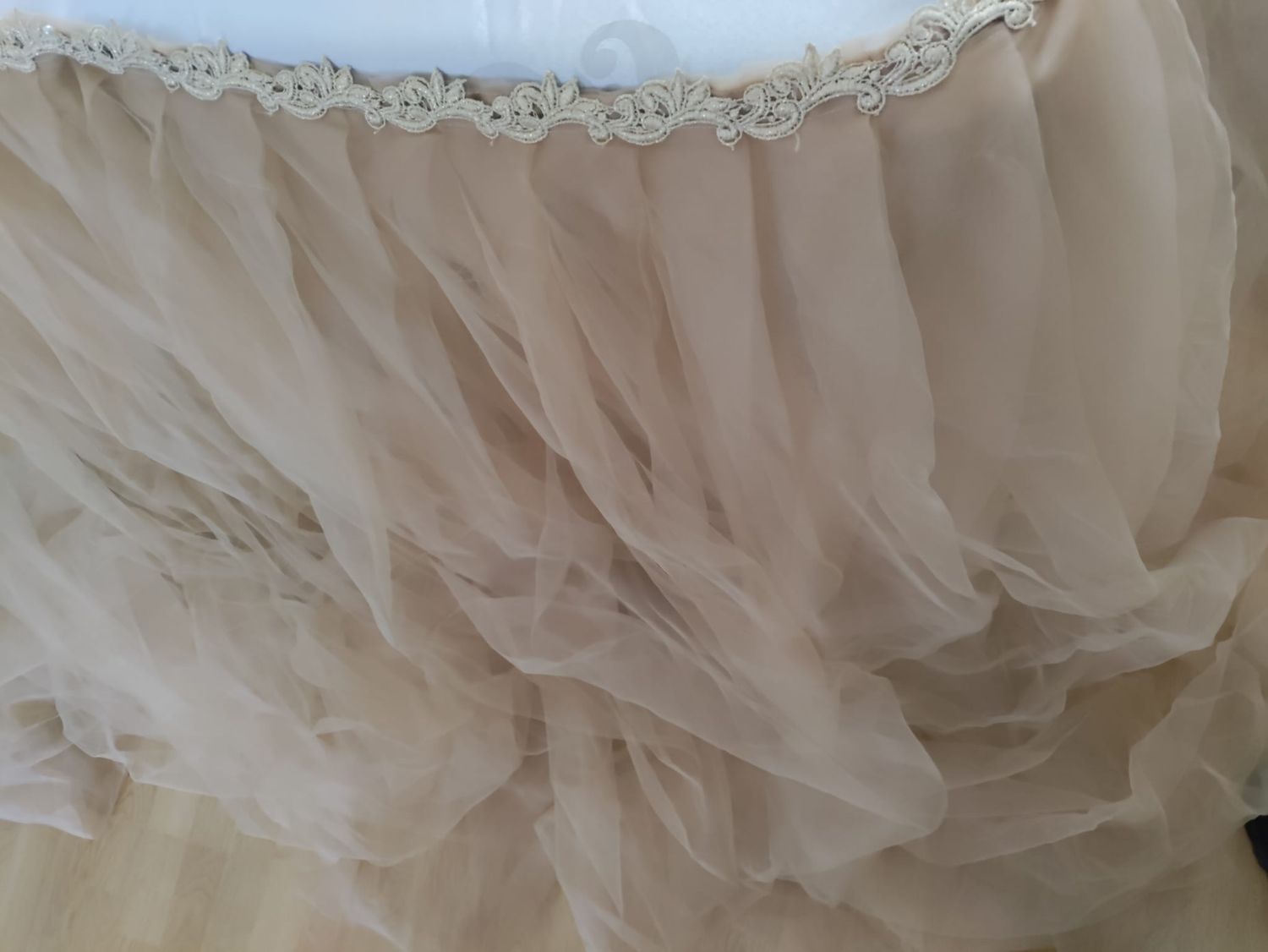 Fustă masă tulle bej