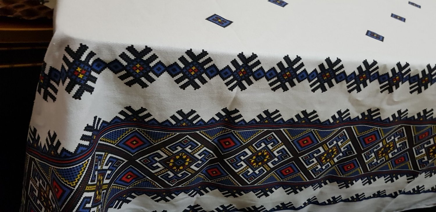 Față masă cu motive tradiționale (rustic) 100% bumbac - alb &amp; albastru
