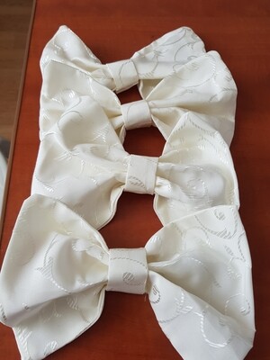 Papion brocart ivory 15x10 cm