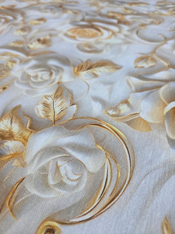 Față de masă țesătură impermeabila,  trandafiri ivory cu frunze aurii