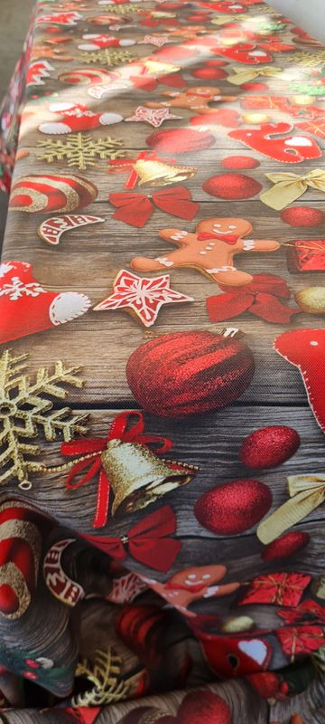 Față de masa țesătură impermeabila ”Gingerbread man” Față de masa țesătură impermeabila ”Gingerbread man”