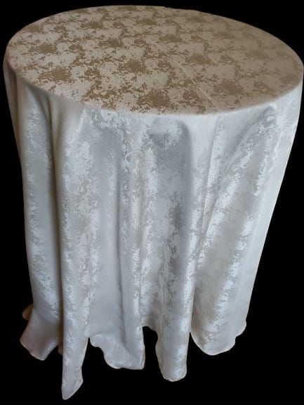 Fete de masă rotunde,  brocart alb ape-ape culoarea ivory