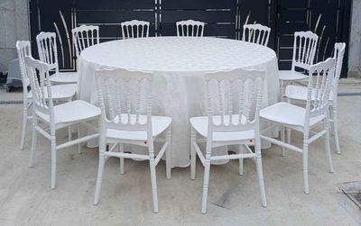 Fete de masă rotunde,  brocart alb ape-ape culoarea ivory