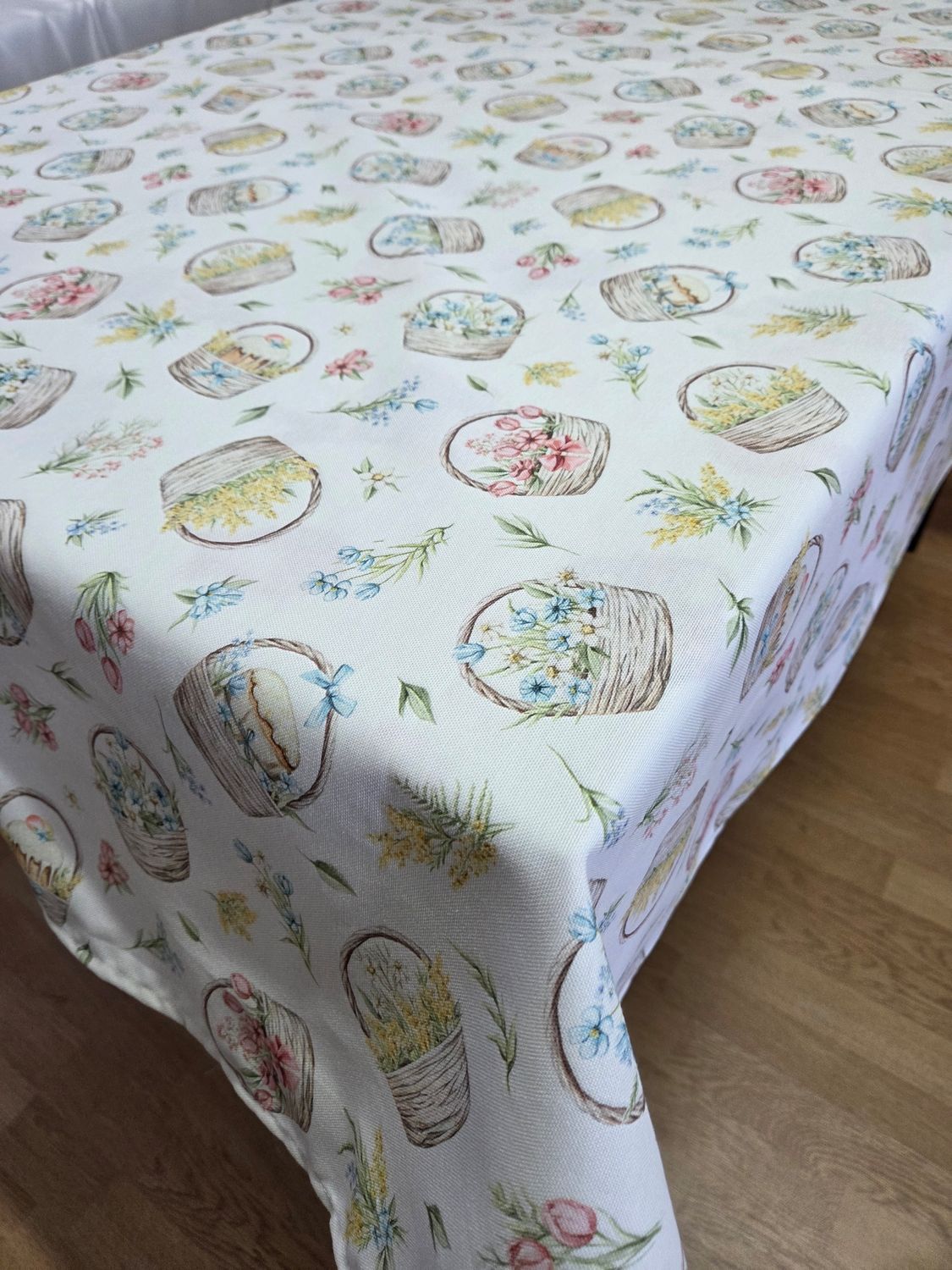 Fețe de masă impermeabile coș cu flori