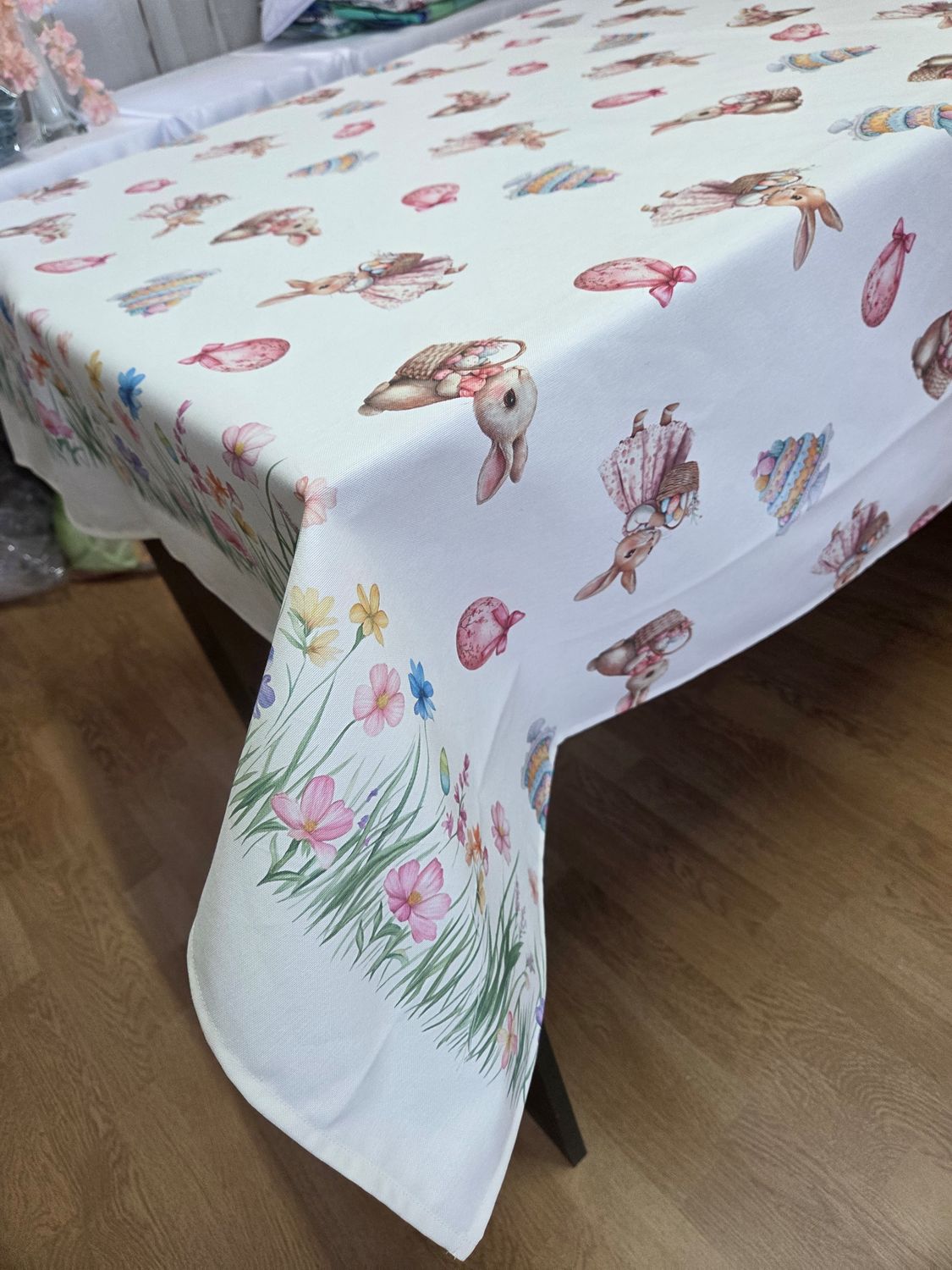 Fețe de masă impermeabile - iepurași, flori ouă și dulciuri