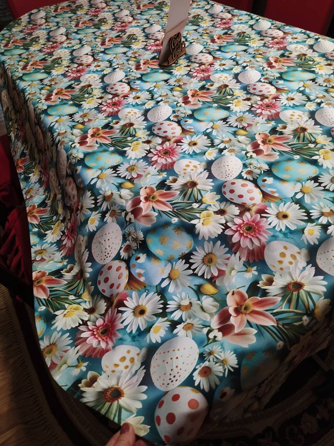 Fețe de masă impermeabile -  flori si ouă incondeiate