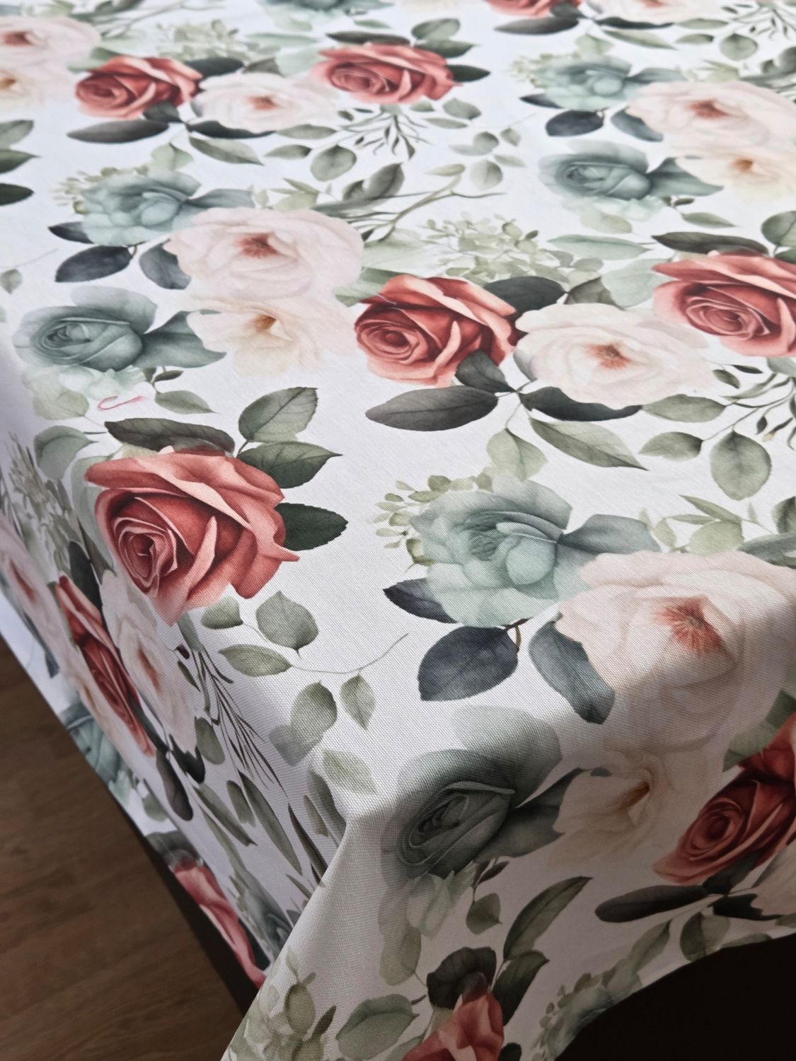 Fețe de masă țesătură impermeabilă - trandafiri eleganți