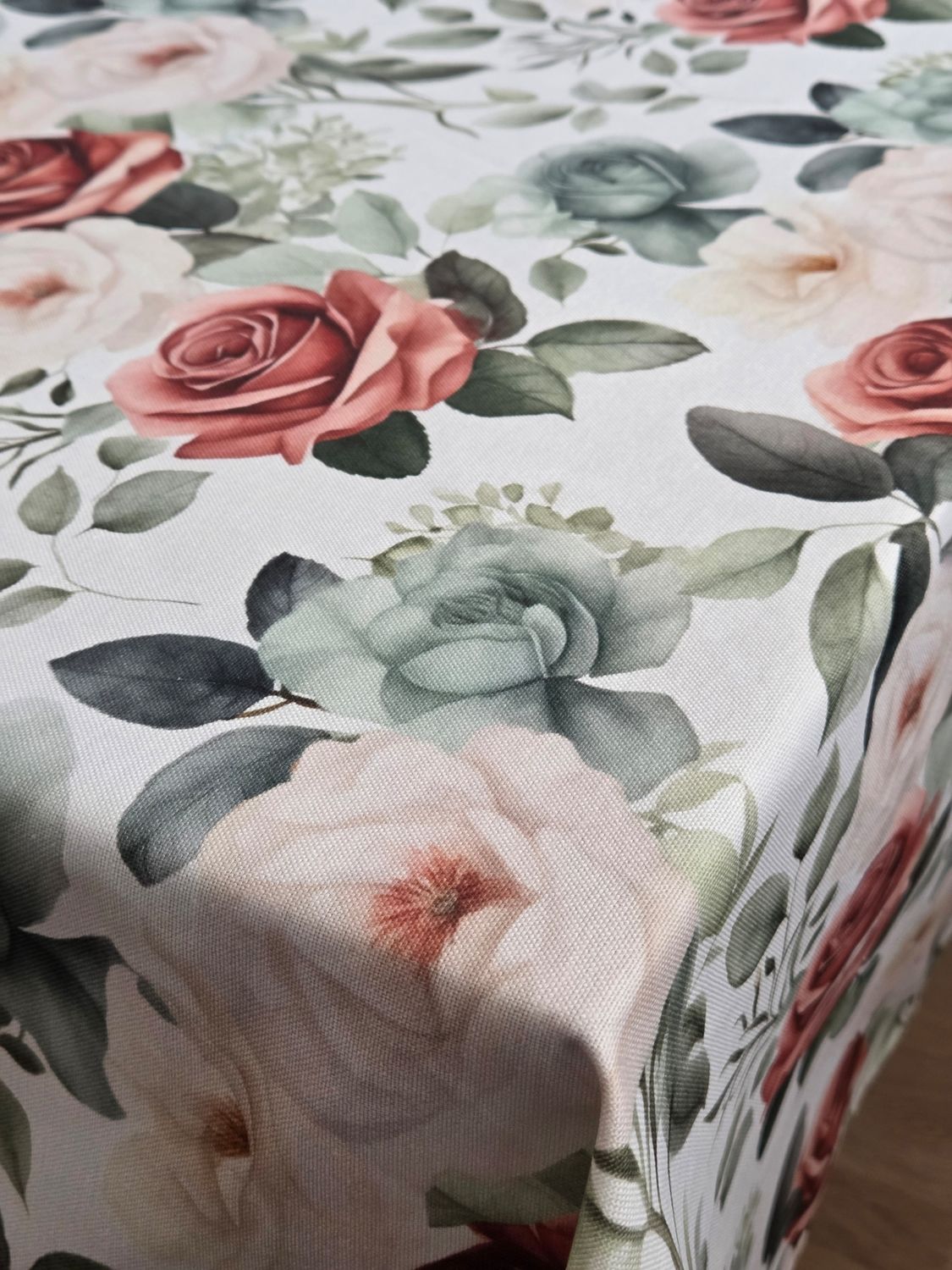Fețe de masă țesătură impermeabilă - trandafiri eleganți