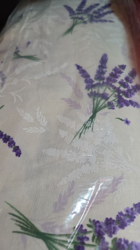 Față de masă cu lavandă, țesătură impermeabilă