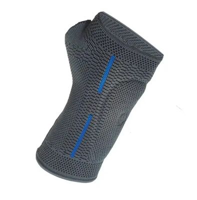 Manu Pro Master Wrist Brace