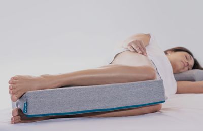 Symbia 03 - Ergonomic Knee Cushion / Pillow