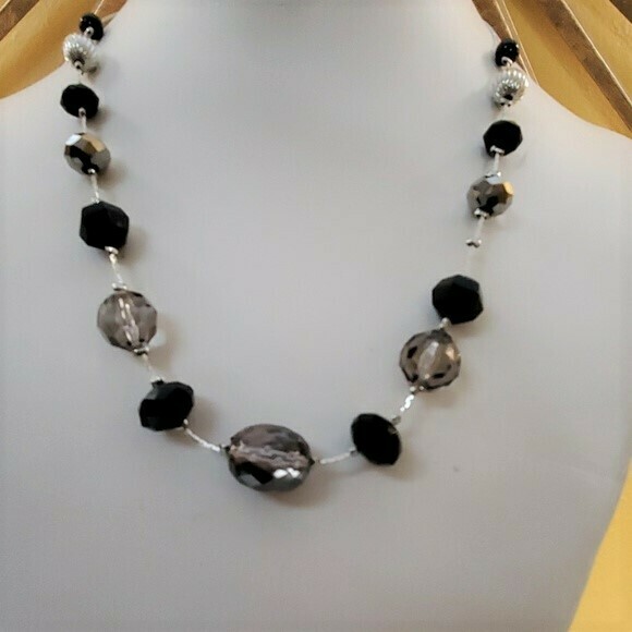 LOFT Black Silver Beaded Necklace #752